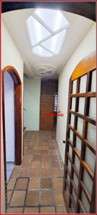 Imagem Sobrado com 4 Quartos à Venda, 256 m² em Penha - São Paulo Imagem Sobrado com 4 Quartos à Venda, 256 m² em Penha - São Paulo