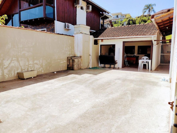 Imagem Casa com 4 Quartos à Venda, 180 m² em Bom Retiro - Joinville
