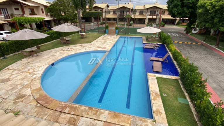 Imagem Casa com 4 Quartos à Venda, 185 m² em Cidade Dos Funcionários - Fortaleza Imagem Casa com 4 Quartos à Venda, 185 m² em Cidade Dos Funcionários - Fortaleza