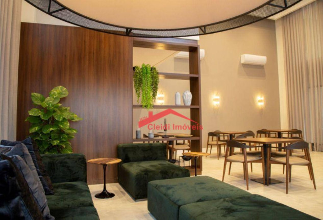 Apartamento com 3 Quartos à Venda, 216 m² em América - Joinville