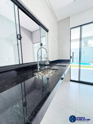 Imagem Casa com 3 Quartos à Venda, 210 m² em Setor Faiçalville - Goiânia Imagem Casa com 3 Quartos à Venda, 210 m² em Setor Faiçalville - Goiânia