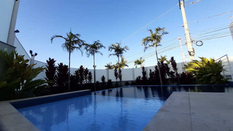 Apartamento com 3 Quartos à Venda, 132 m² em Capoeiras - Florianópolis