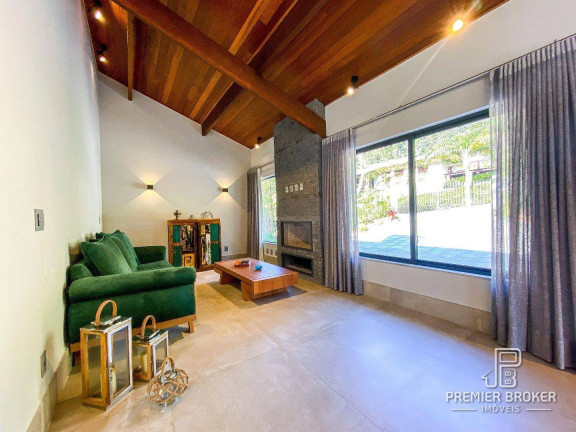 Imagem Casa com 4 Quartos à Venda, 260 m² em Comary - Teresópolis Imagem Casa com 4 Quartos à Venda, 260 m² em Comary - Teresópolis