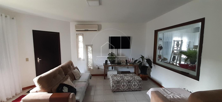 Imagem Casa com 4 Quartos à Venda, 200 m² em São João Do Rio Vermelho - Florianópolis Imagem Casa com 4 Quartos à Venda, 200 m² em São João Do Rio Vermelho - Florianópolis