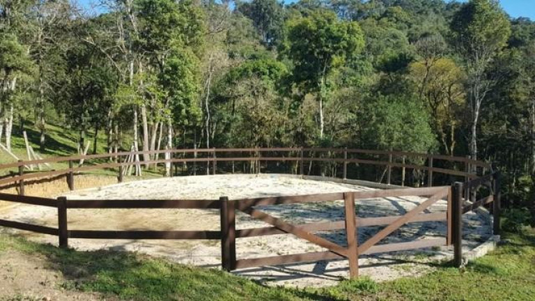 Imagem Imóvel com 2 Quartos à Venda, 500 m² em Cachoeirinha - Bocaiuva Do Sul Imagem Imóvel com 2 Quartos à Venda, 500 m² em Cachoeirinha - Bocaiuva Do Sul