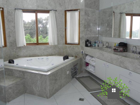 Imagem Casa com 5 Quartos à Venda, 890 m² em Fazendinha - Chác. Sta. Lúcia - Carapicuíba
