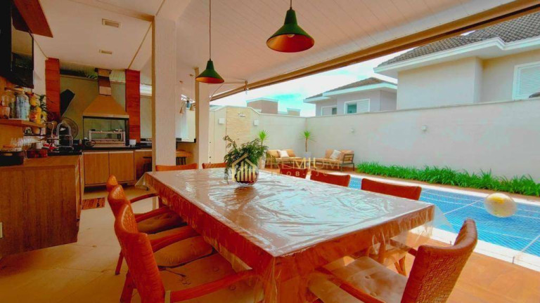 Sobrado com 4 Quartos à Venda, 260 m² em Urbanova Iv - São José Dos Campos