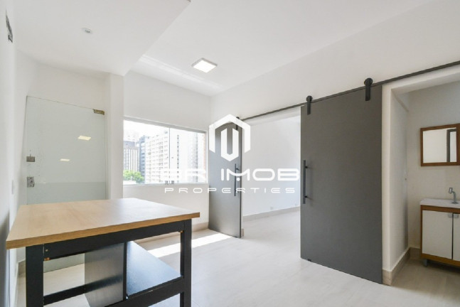 Imagem Imóvel com 2 Quartos à Venda, 75 m² em Itaim Bibi - São Paulo Imagem Imóvel com 2 Quartos à Venda, 75 m² em Itaim Bibi - São Paulo