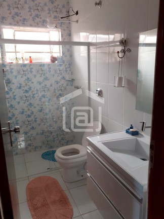 Imagem Casa com 2 Quartos à Venda, 289 m² em Santa ângela - Poços De Caldas
