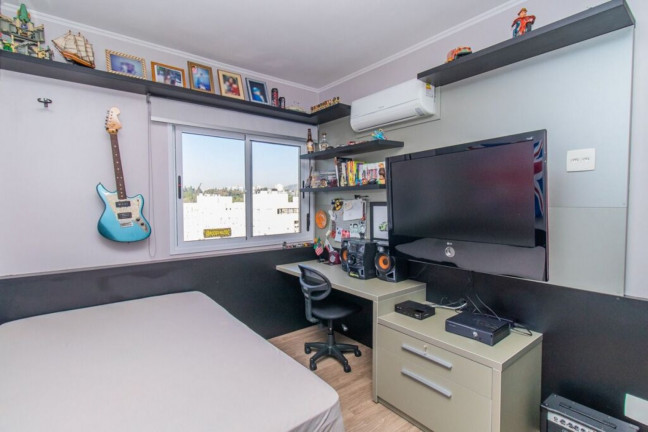 Imagem Imóvel com 3 Quartos à Venda, 102 m² em Menino Deus - Porto Alegre Imagem Imóvel com 3 Quartos à Venda, 102 m² em Menino Deus - Porto Alegre