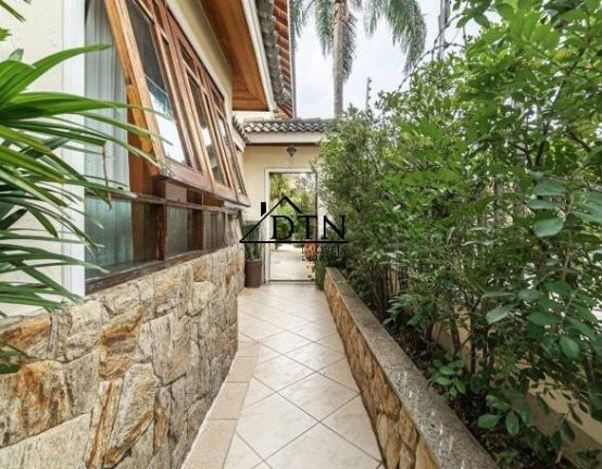 Imagem Casa com 4 Quartos à Venda, 450 m² em Horto Florestal - São Paulo