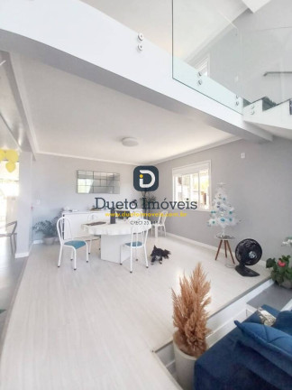 Imagem Casa com 4 Quartos à Venda, 303 m² em Juscelino Kubitschek - Santa Maria