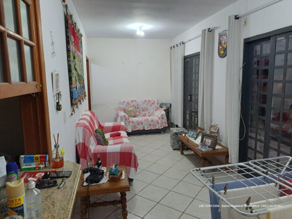 Imagem Casa com 4 Quartos à Venda, 148 m² em Itacorubi - Florianópolis Imagem Casa com 4 Quartos à Venda, 148 m² em Itacorubi - Florianópolis