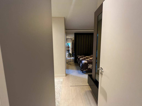 Imagem Apartamento com 3 Quartos para Alugar, 130 m² em Centro - Balneário Camboriú