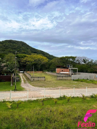 Imagem Terreno à Venda, 833 m² em Rio Tavares - Florianópolis Imagem Terreno à Venda, 833 m² em Rio Tavares - Florianópolis