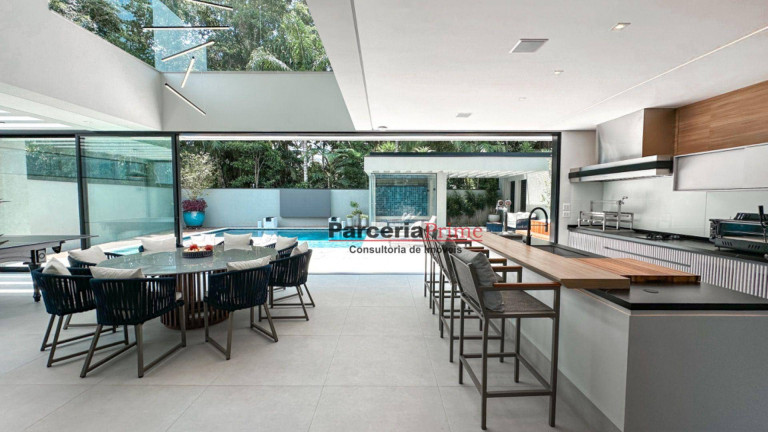Imagem Casa com 6 Quartos à Venda, 555 m² em Riviera Módulo 17 - Bertioga Imagem Casa com 6 Quartos à Venda, 555 m² em Riviera Módulo 17 - Bertioga