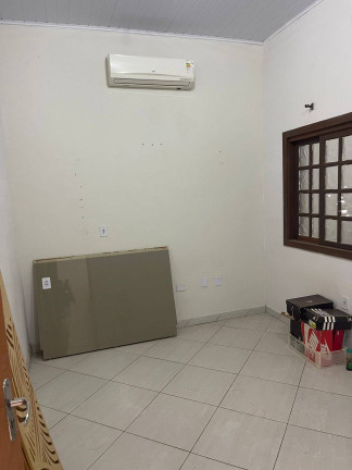 Imagem Casa com 3 Quartos à Venda, 300 m² em Morada Da Serra - Cuiabá Imagem Casa com 3 Quartos à Venda, 300 m² em Morada Da Serra - Cuiabá