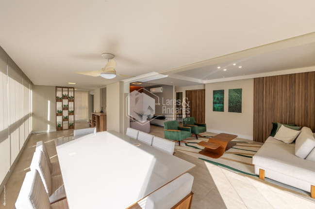 Apartamento com 3 Quartos à Venda, 172 m² em Aclimação - São Paulo