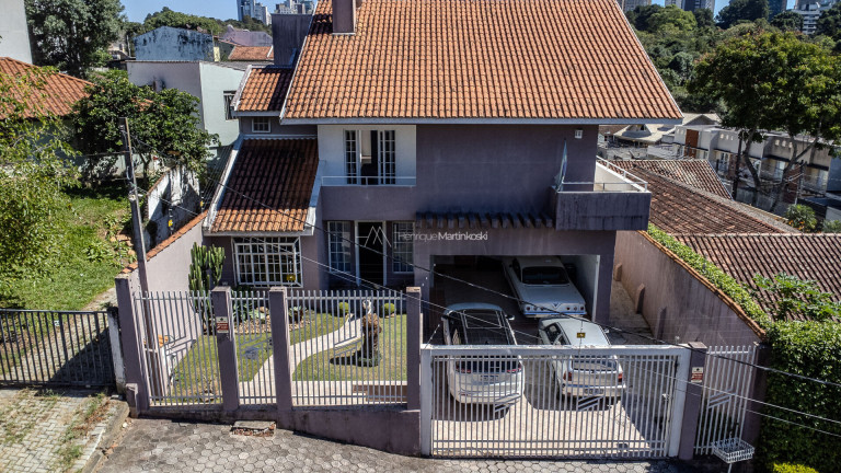 Imagem Casa com 3 Quartos à Venda, 352 m² em Mossunguê - Curitiba Imagem Casa com 3 Quartos à Venda, 352 m² em Mossunguê - Curitiba