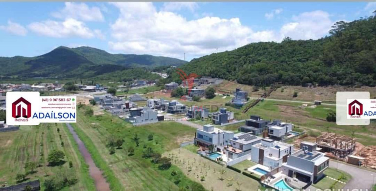 Imagem Casa com 4 Quartos à Venda, 400 m² em Vargem Do Bom Jesus - Florianópolis Imagem Casa com 4 Quartos à Venda, 400 m² em Vargem Do Bom Jesus - Florianópolis