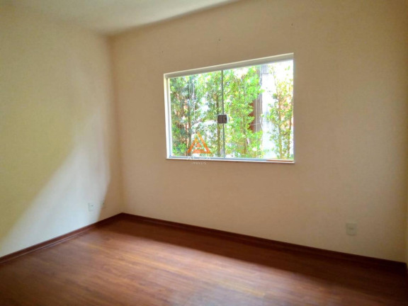 Imagem Casa com 3 Quartos à Venda, 185 m² Imagem Casa com 3 Quartos à Venda, 185 m²