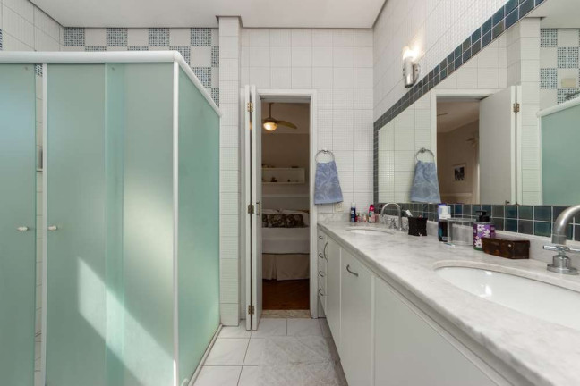 Imagem Casa com 5 Quartos à Venda, 515 m² em Jardim Hípico - São Paulo