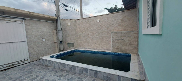 Imagem Casa com 2 Quartos à Venda, 60 m² em Agenor De Campos - Mongaguá Imagem Casa com 2 Quartos à Venda, 60 m² em Agenor De Campos - Mongaguá