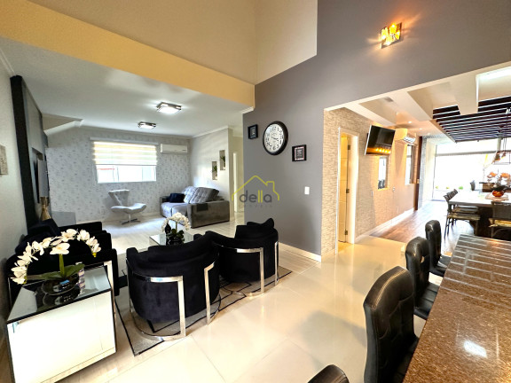 Imagem Casa com 4 Quartos à Venda, 284 m² em Iririú - Joinville Imagem Casa com 4 Quartos à Venda, 284 m² em Iririú - Joinville