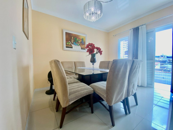 Imagem Casa com 4 Quartos à Venda, 225 m² em Barreiros - São José