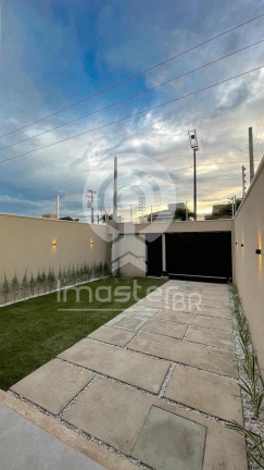 Imagem Casa com 4 Quartos à Venda, 134 m² em Pires Façanha - Eusébio Imagem Casa com 4 Quartos à Venda, 134 m² em Pires Façanha - Eusébio