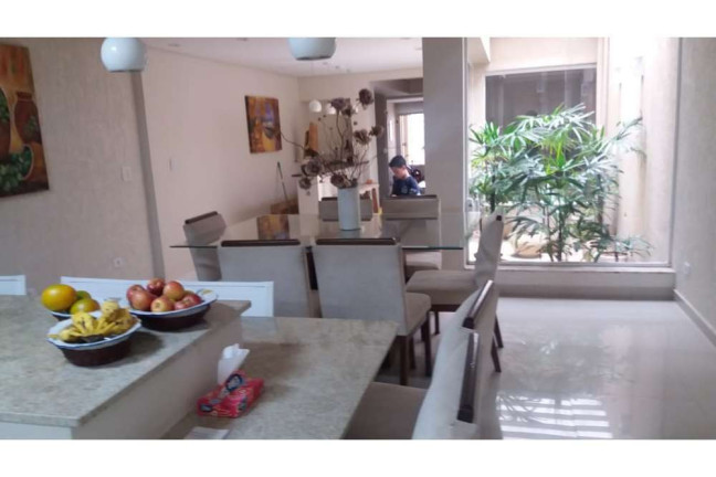 Imagem Casa com 4 Quartos à Venda,  em Cambuci - São Paulo