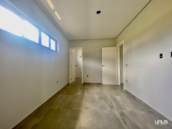 Imagem Casa com 3 Quartos à Venda, 386 m² em São Sebastião - Palhoça Imagem Casa com 3 Quartos à Venda, 386 m² em São Sebastião - Palhoça