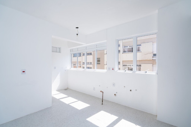 Imagem Imóvel com 3 Quartos à Venda, 244 m² em Auxiliadora - Porto Alegre Imagem Imóvel com 3 Quartos à Venda, 244 m² em Auxiliadora - Porto Alegre
