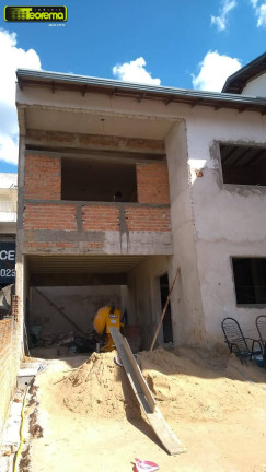 Sobrado com 6 Quartos à Venda, 370 m² em Centro - Telêmaco Borba