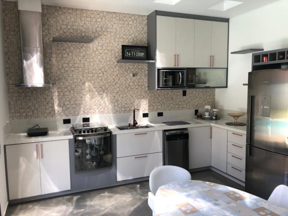 Imagem Sobrado com 3 Quartos à Venda, 200 m² em Ninho Verde Ii - Pardinho Imagem Sobrado com 3 Quartos à Venda, 200 m² em Ninho Verde Ii - Pardinho