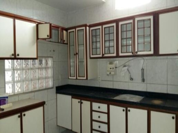 Imagem Imóvel com 7 Quartos à Venda, 270 m² em Serrinha - Fortaleza Imagem Imóvel com 7 Quartos à Venda, 270 m² em Serrinha - Fortaleza