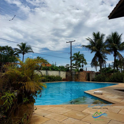 Imagem Casa com 7 Quartos à Venda, em Grandesp - Itanhaém Imagem Casa com 7 Quartos à Venda, em Grandesp - Itanhaém