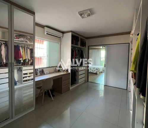 Imagem Casa com 3 Quartos à Venda, 180 m² em Santa Mônica - Feira De Santana Imagem Casa com 3 Quartos à Venda, 180 m² em Santa Mônica - Feira De Santana