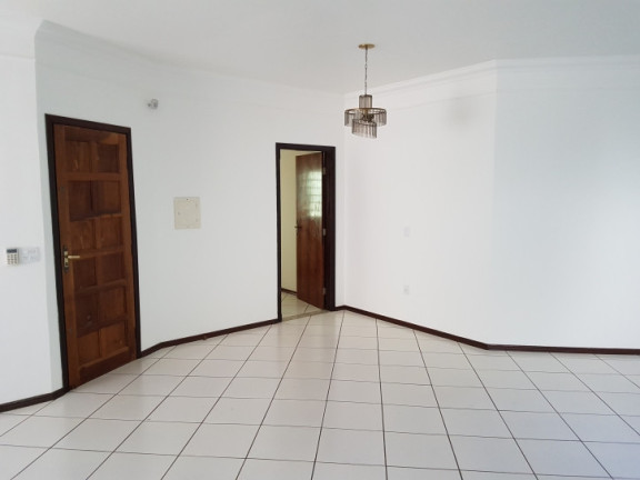 Imagem Casa com 3 Quartos à Venda, 420 m² em Jardim Estoril Ii - Bauru Imagem Casa com 3 Quartos à Venda, 420 m² em Jardim Estoril Ii - Bauru