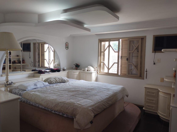 Imagem Casa com 5 Quartos à Venda, 400 m² em Saguaçu - Joinville