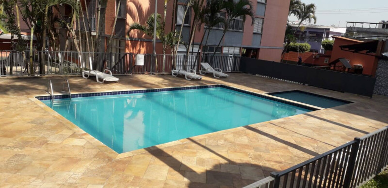 Apartamento com 2 Quartos à Venda,  em Taboão - Diadema