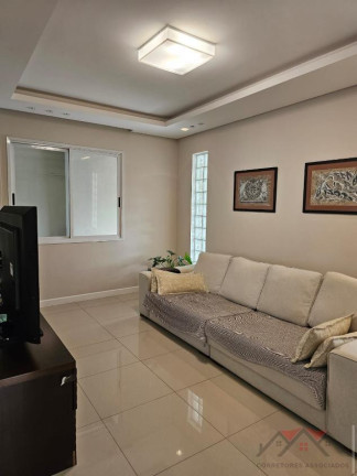 Imagem Sobrado com 3 Quartos à Venda, 295 m² em Bucarein - Joinville Imagem Sobrado com 3 Quartos à Venda, 295 m² em Bucarein - Joinville