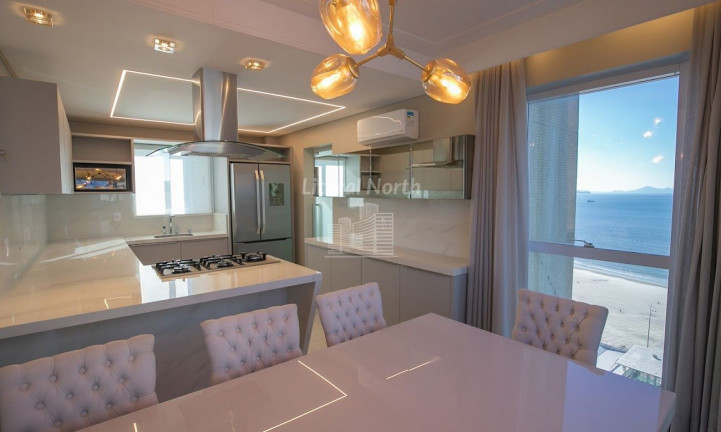 Imagem Cobertura com 5 Quartos à Venda, 261 m² em Barra Sul - Balneário Camboriú Imagem Cobertura com 5 Quartos à Venda, 261 m² em Barra Sul - Balneário Camboriú