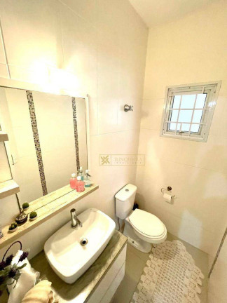 Imagem Casa com 4 Quartos à Venda, 262 m² em Capoeiras - Florianópolis Imagem Casa com 4 Quartos à Venda, 262 m² em Capoeiras - Florianópolis