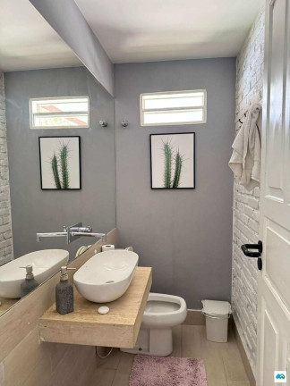Imagem Casa com 3 Quartos à Venda, 400 m² Imagem Casa com 3 Quartos à Venda, 400 m²