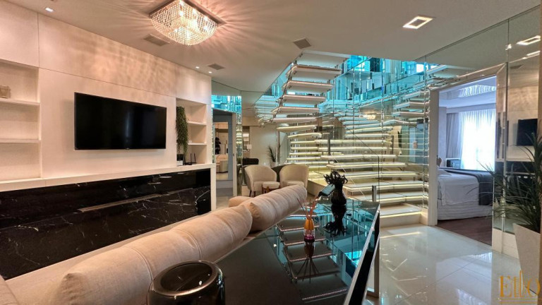 Imagem Cobertura com 4 Quartos à Venda, 280 m² em Centro - Balneário Camboriú