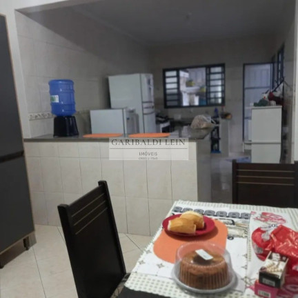 Imagem Casa com 2 Quartos à Venda, 200 m² em Flamboyant - Campinas Imagem Casa com 2 Quartos à Venda, 200 m² em Flamboyant - Campinas