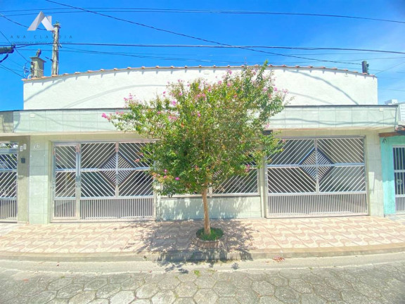 Sobrado com 6 Quartos à Venda, 194 m² em Centro - Mongagua