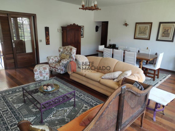 Imagem Casa com 3 Quartos à Venda, 210 m² em Albuquerque - Teresópolis