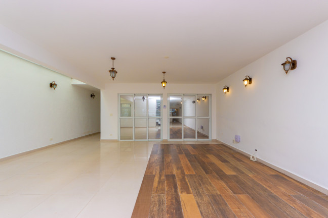 Imagem Casa com 3 Quartos à Venda, 300 m² em Planalto Paulista - São Paulo Imagem Casa com 3 Quartos à Venda, 300 m² em Planalto Paulista - São Paulo